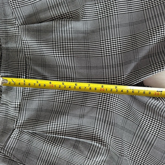 Ladies Plaid/houndstooth Cropped Pants Size Medium - Picture 8 of 8